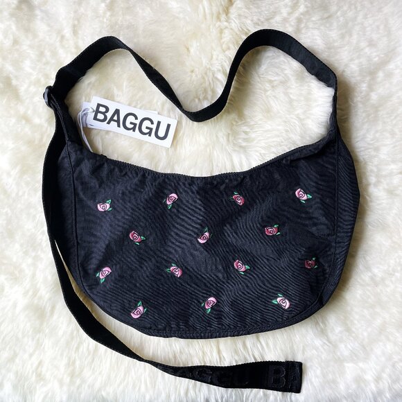 NWT Baggu Crescent Bag Medium - Embroidered Rosette - Picture 2 of 6